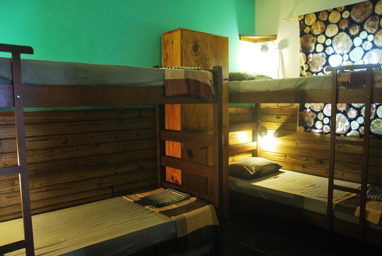 Samblumba Hostel Trindade Luaran gambar